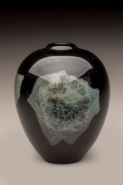 Claude MONOD (1944-1990).
Blown-glass ovoid...
