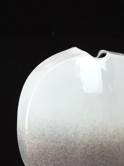 VIREBENT.
Flat-bottomed porcelain vase enameled...