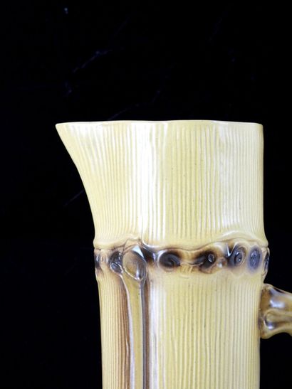 POL CHAMBOST (1906-1983) 
Ceramic pitcher...
