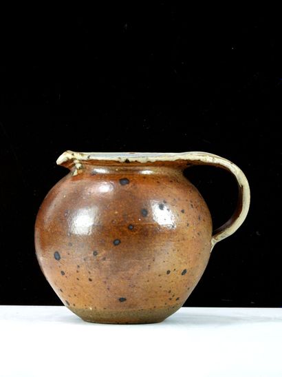 Jacky COVILLE (born 1936).
Small ball-shaped...