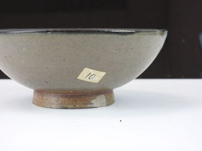Claude CHAMPY (born 1944).
Bowl on heel in...