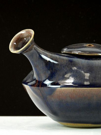 Paul BADIE (born 1945).
Stoneware teapot...