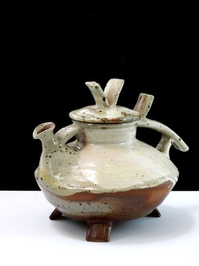 Janet STEDMAN (1945 -1987). 
Tripod stoneware...