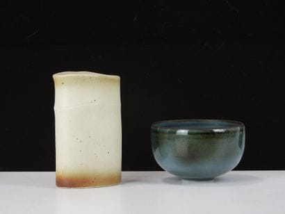 VIREBENT.
Reunion of a vase and a bowl on...