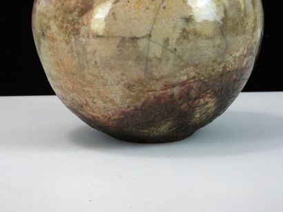 Gisèle BUTHOD-GARCON (born 1954).
Ball vase...