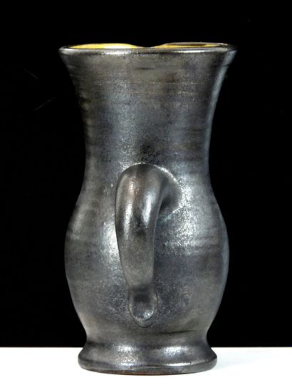 DRILLON (Marc Drillon) 
Matte black pitcher...