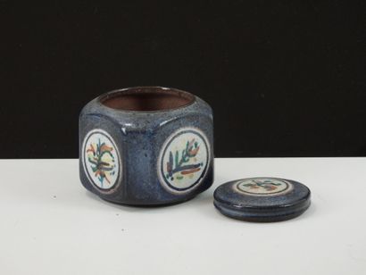 ONET.
Blue glazed ceramic quadrangular covered...