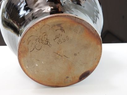 Philippe MENARD (born 1950).
Large stoneware...