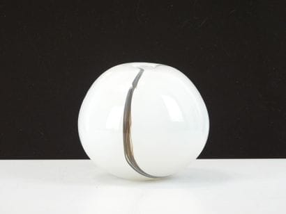 Véronique LUTGEN (born 1962). 
Ball vase...