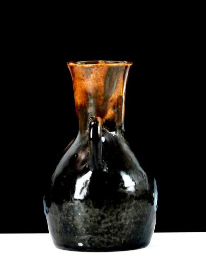 Lucien TALBOT (XX) - La Borne (18).
Vase...