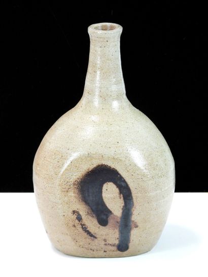 Jean Michel DOIX (born 1947).
Beige glazed...
