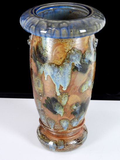 Richard DEWAR (1948) 
Stoneware vase, iron...