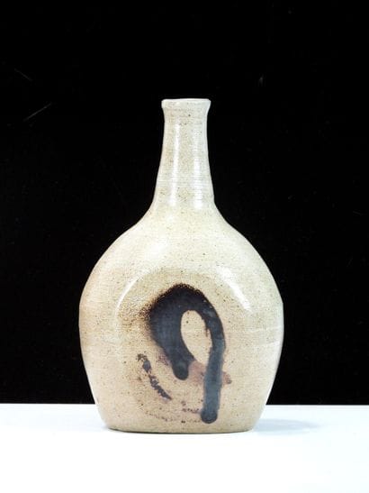 Jean Michel DOIX (born 1947).
Beige glazed...