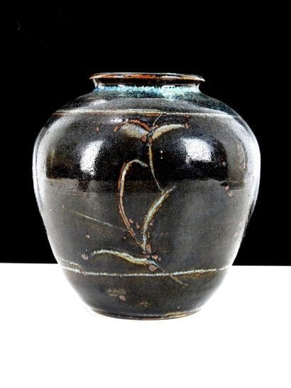 Bernard DAL MAGRO (born 1947)
Stoneware ball...