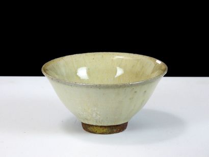 Gérard QUINCHEZ (born 1949).
Beige glazed...