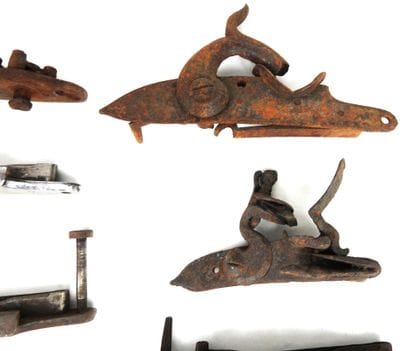 SPARE PARTS. Set of flintlock or percussion...