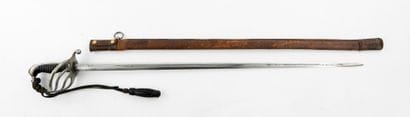 ARMES BLANCHES. Sabre d'officier d'infanterie...