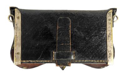 ÉQUIPEMENTS. POLOGNE. Giberne de cavalerie...