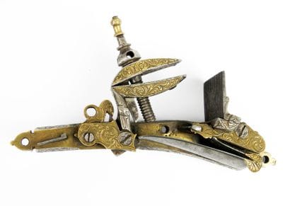 ARMES à FEU. Platine à la miquelet de moukala...