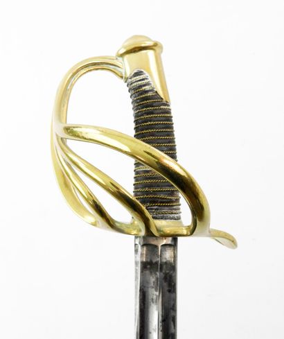 ARMES BLANCHES. Sabre de cavalerie de ligne...