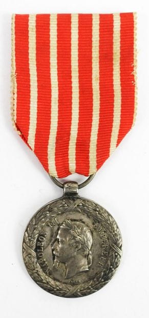 DECORATIONS. Commemorative medal of the Italian...