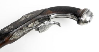 ARMES à FEU. Pistolet à silex d'officier...