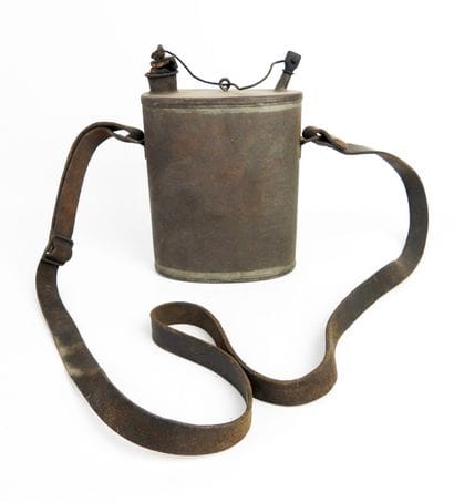 EQUIPMENT. Rectangular tin-plated iron regulation...