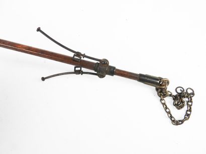 CURIOSITÉ. Modèle réduit d'un canon à chargement...