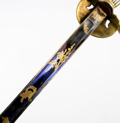 ARMES BLANCHES. Epée d'officier supérieur...