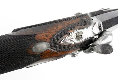 ARMES à FEU. Pistolet à silex d'officier...