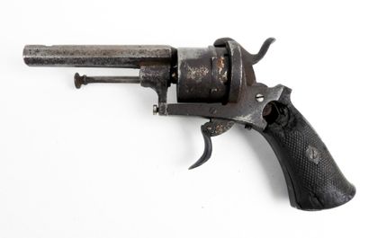 ARMES à FEU. Revolver à broche système Lefaucheux,...