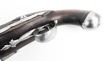 ARMES à FEU. Pistolet à silex à monture en...