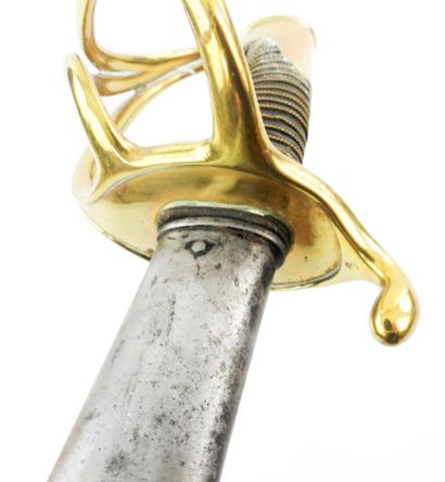 ARMES BLANCHES. Sabre de cavalerie légère...