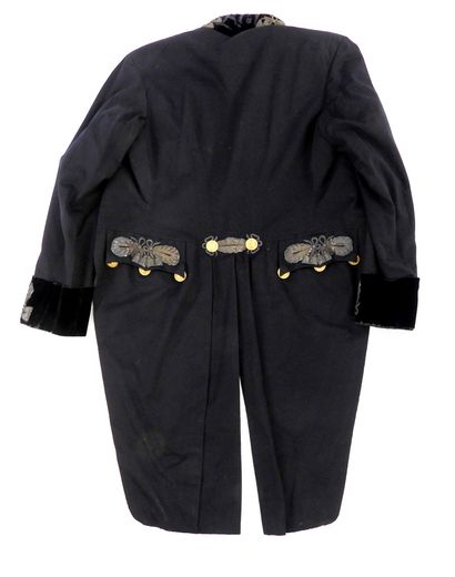 UNIFORMES. SUÈDE. Habit brodé de la cour...