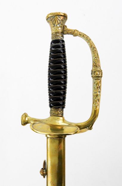 ARMES BLANCHES. Epée modèle 1837 modifiée...