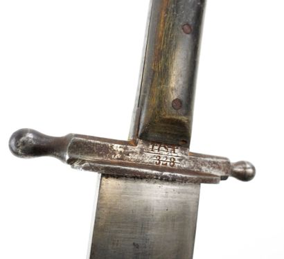 ARMES BLANCHES. AUTRICHE-HONGRIE. Glaive...
