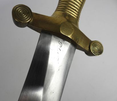 ARMES BLANCHES. Glaive modèle 1831 à poignée...