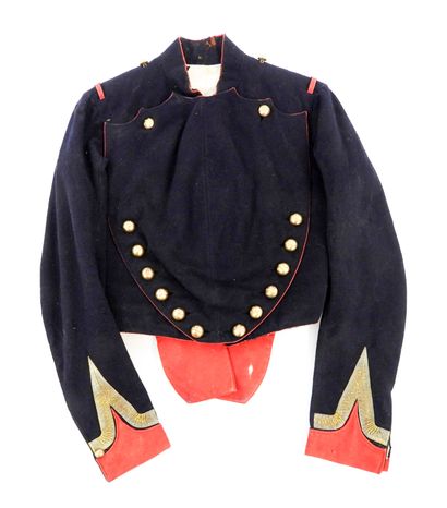 UNIFORMES. Horse artillery non-commissioned...