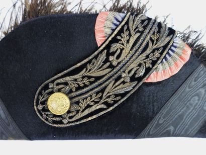 COIFFURES. Bicorne de préfet en feutre noir...