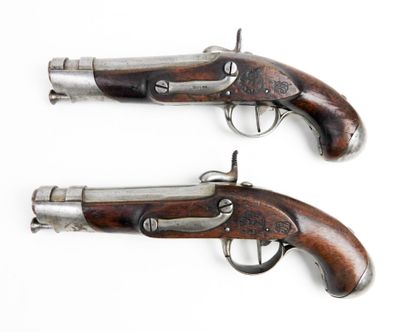 ARMES à FEU. Paire de pistolets de gendarmerie...