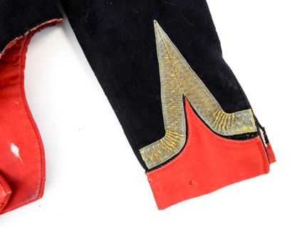 UNIFORMES. Horse artillery non-commissioned...