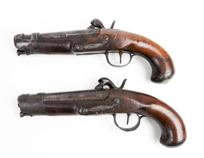 ARMES à FEU. Paire de pistolets de gendarmerie...