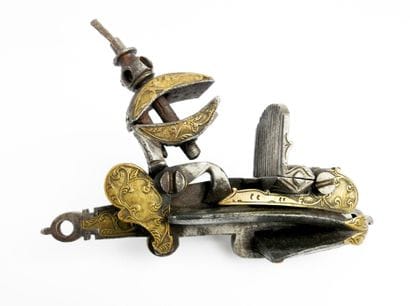 ARMES à FEU. Platine à la miquelet de moukkala...