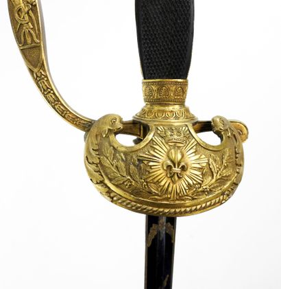 ARMES BLANCHES. Epée d'officier supérieur...