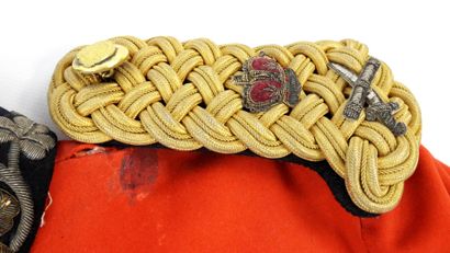 UNIFORMES. ANGLETERRE. Tunique de Irish Lord...