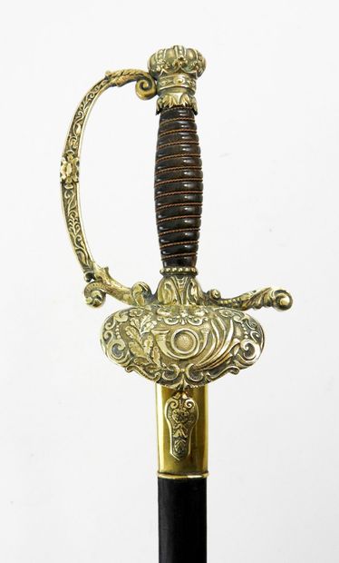 ARMES BLANCHES. Epée d'officier des chasseurs...