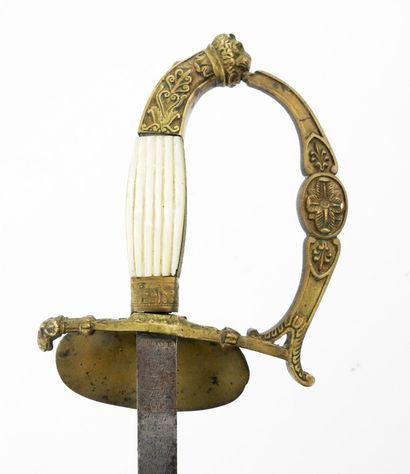 ARMES BLANCHES. Epée d'officier supérieur...