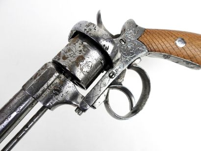 ARMES à FEU. Revolver à broche système Lefaucheux,...