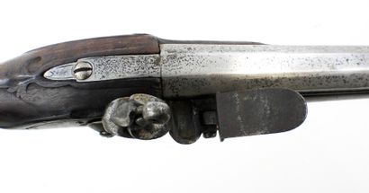 FIREARMS. Officer's flintlock rifle, walnut...