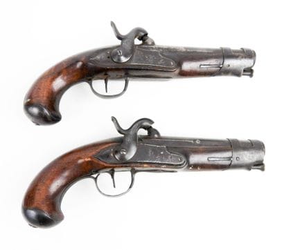 ARMES à FEU. Paire de pistolets de gendarmerie...